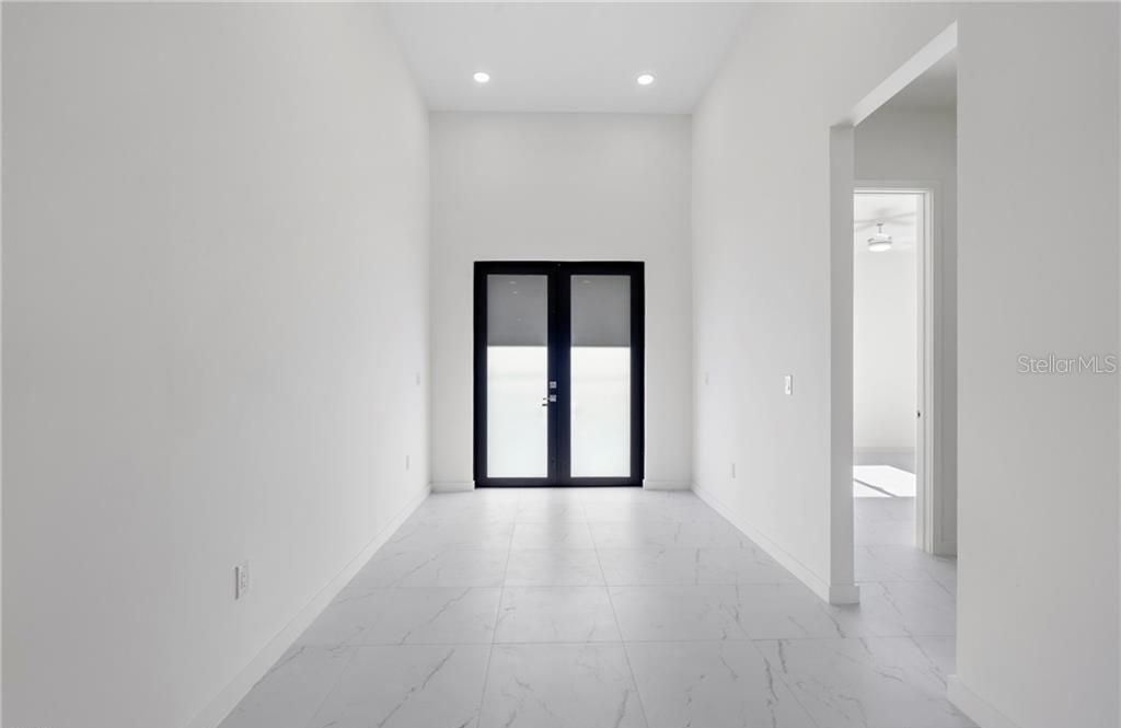 En Venta: $420,000 (4 camas, 3 baños, 1904 Pies cuadrados)