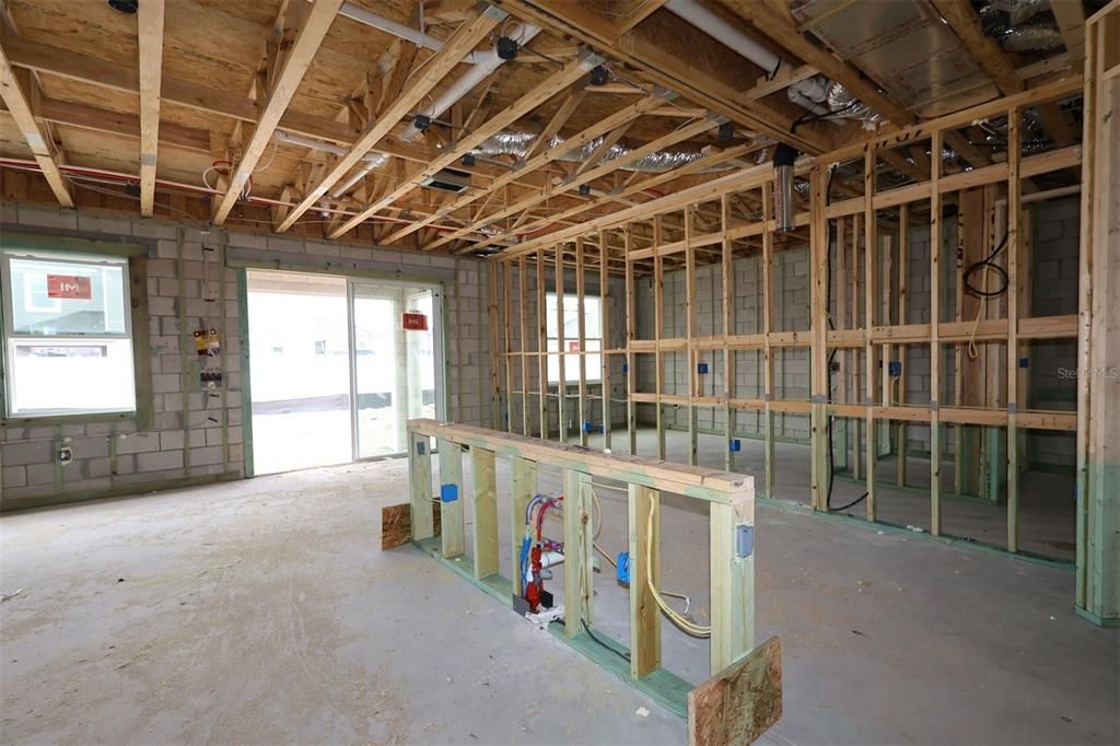 Activo con contrato: $639,990 (5 camas, 3 baños, 3120 Pies cuadrados)
