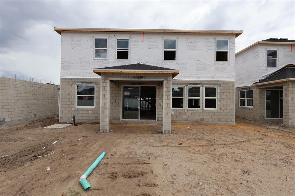Activo con contrato: $639,990 (5 camas, 3 baños, 3120 Pies cuadrados)