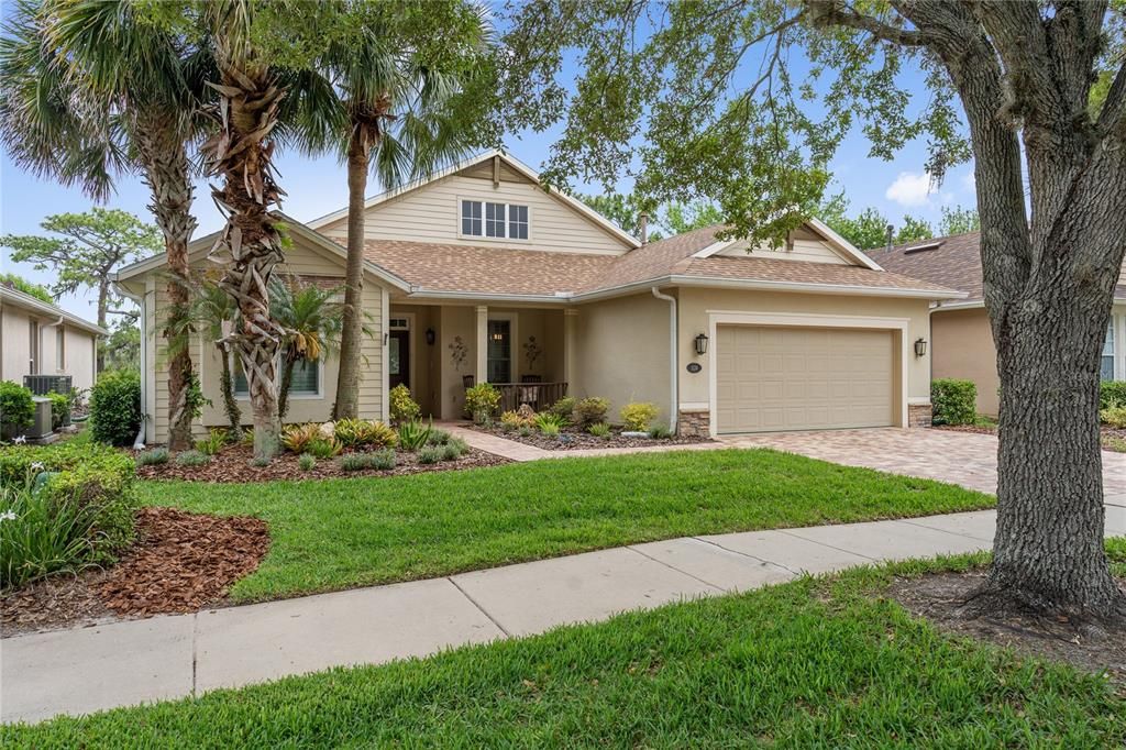 Active With Contract: $470,000 (4 beds, 3 baths, 2271 Square Feet)