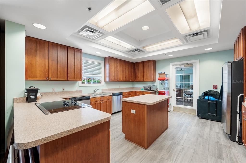 Active With Contract: $470,000 (4 beds, 3 baths, 2271 Square Feet)