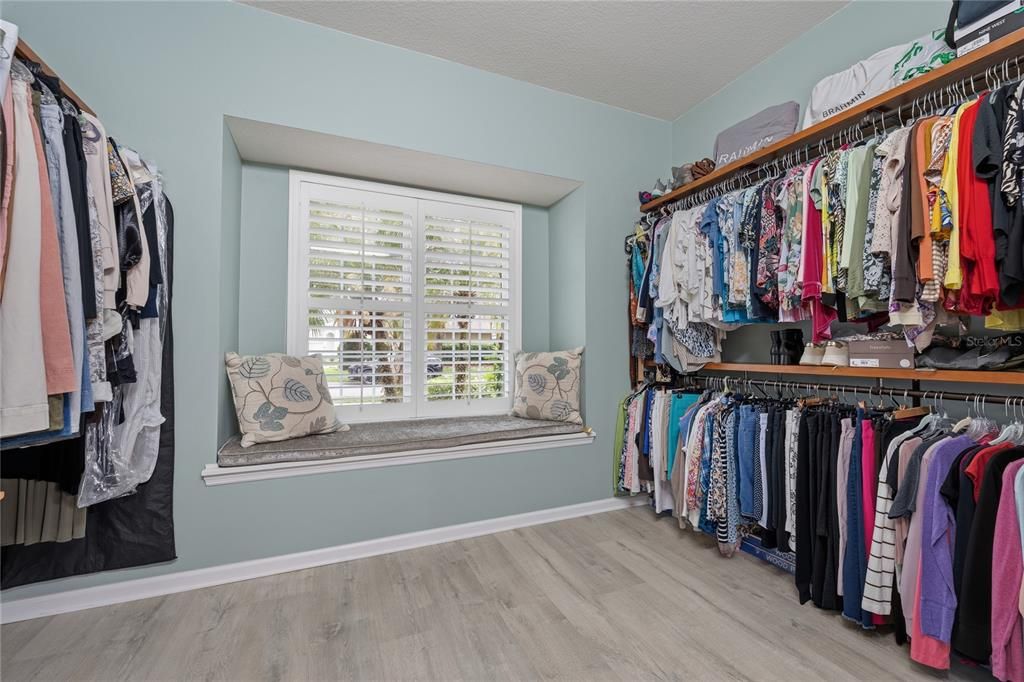 Active With Contract: $470,000 (4 beds, 3 baths, 2271 Square Feet)