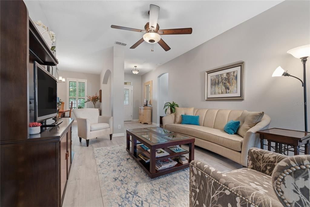 Active With Contract: $470,000 (4 beds, 3 baths, 2271 Square Feet)