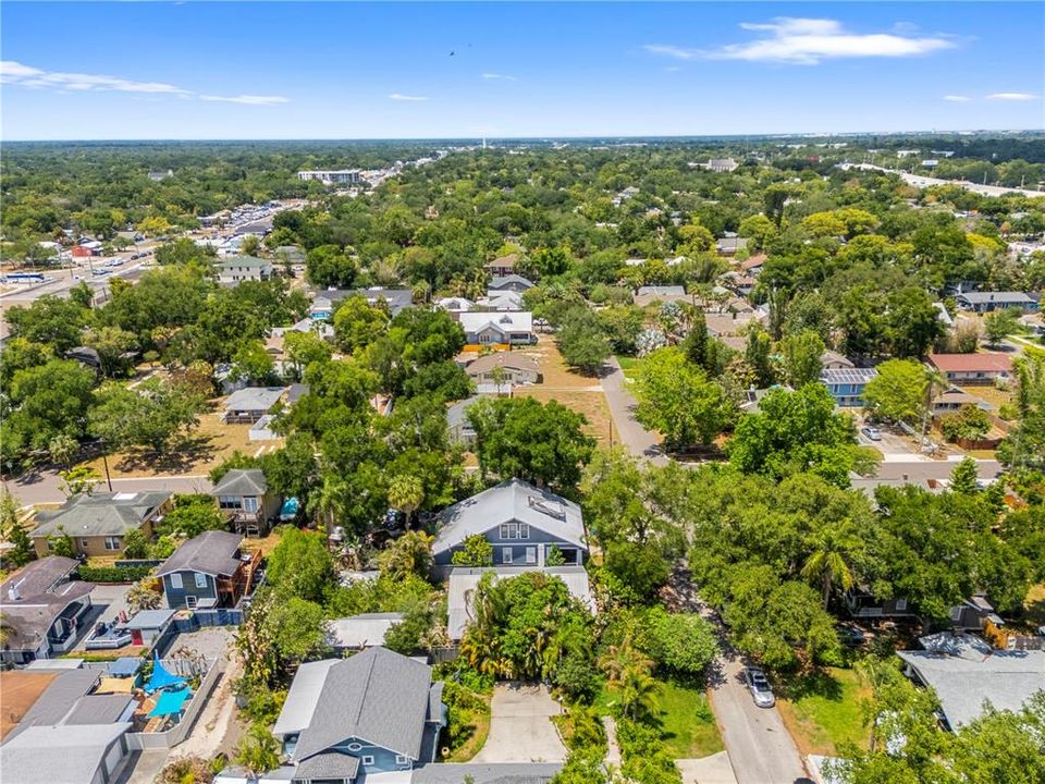 Activo con contrato: $599,000 (3 camas, 2 baños, 1555 Pies cuadrados)