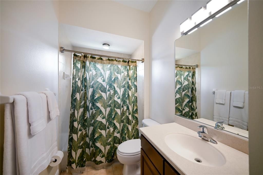 For Sale: $995,000 (5 beds, 4 baths, 4188 Square Feet)
