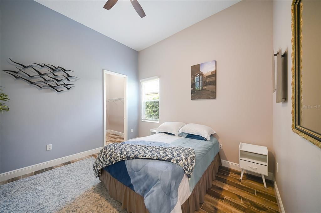 For Sale: $995,000 (5 beds, 4 baths, 4188 Square Feet)