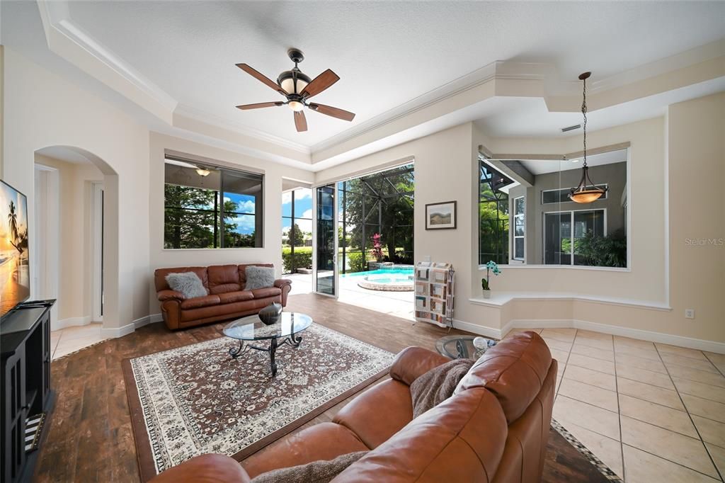 For Sale: $995,000 (5 beds, 4 baths, 4188 Square Feet)