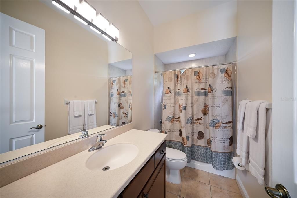 For Sale: $995,000 (5 beds, 4 baths, 4188 Square Feet)