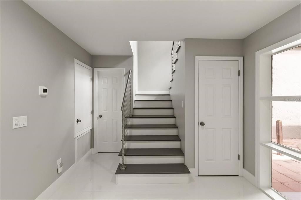 Active With Contract: $3,400 (3 beds, 2 baths, 1994 Square Feet)