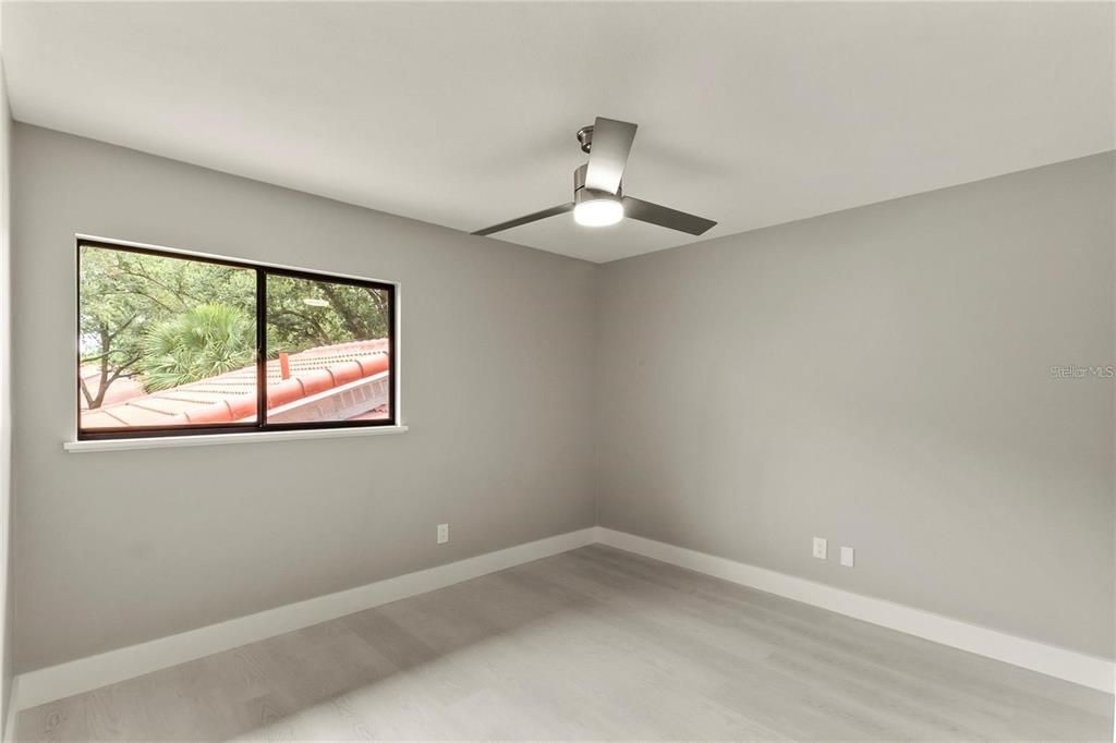 Active With Contract: $3,400 (3 beds, 2 baths, 1994 Square Feet)