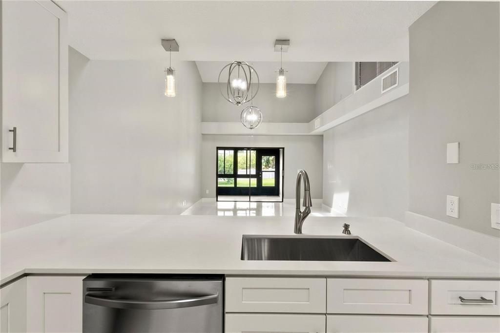 Active With Contract: $3,400 (3 beds, 2 baths, 1994 Square Feet)