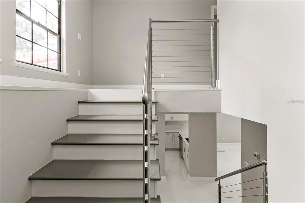 Active With Contract: $3,400 (3 beds, 2 baths, 1994 Square Feet)