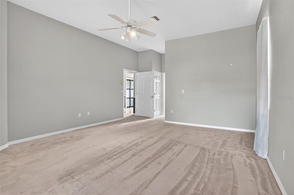 For Sale: $565,000 (4 beds, 3 baths, 2853 Square Feet)