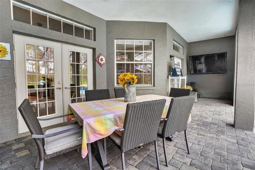 For Sale: $565,000 (4 beds, 3 baths, 2853 Square Feet)
