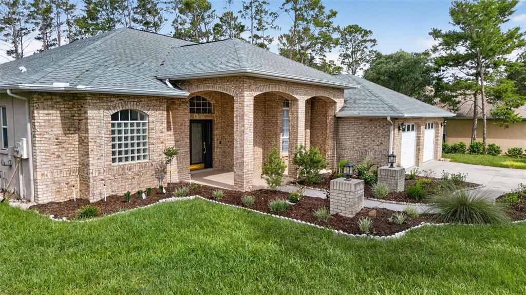 For Sale: $565,000 (4 beds, 3 baths, 2853 Square Feet)
