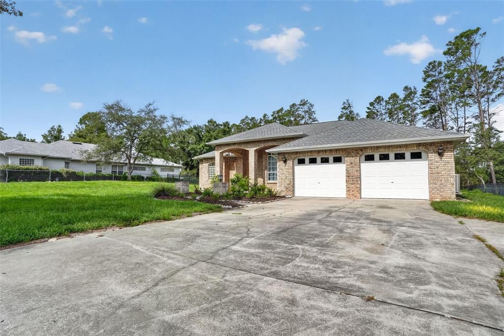 For Sale: $565,000 (4 beds, 3 baths, 2853 Square Feet)