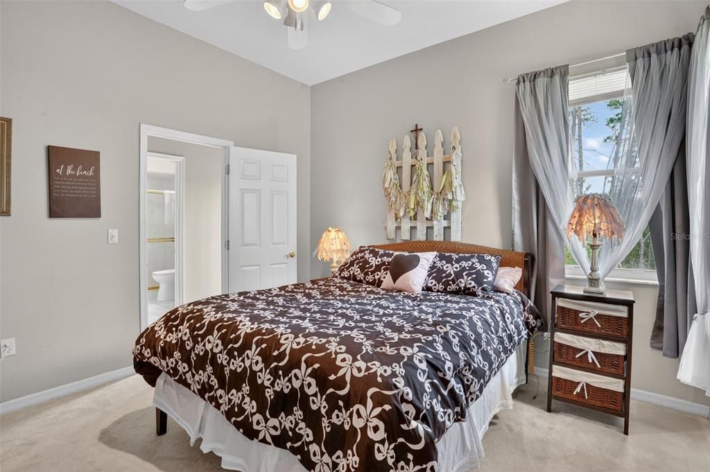 For Sale: $565,000 (4 beds, 3 baths, 2853 Square Feet)