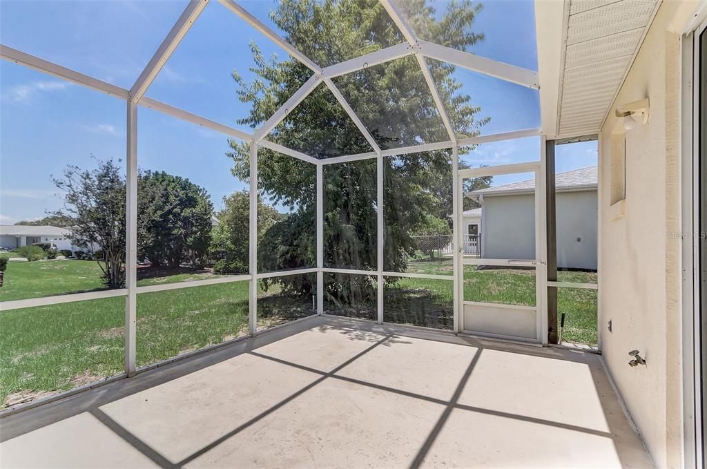 Active With Contract: $170,000 (3 beds, 2 baths, 1687 Square Feet)