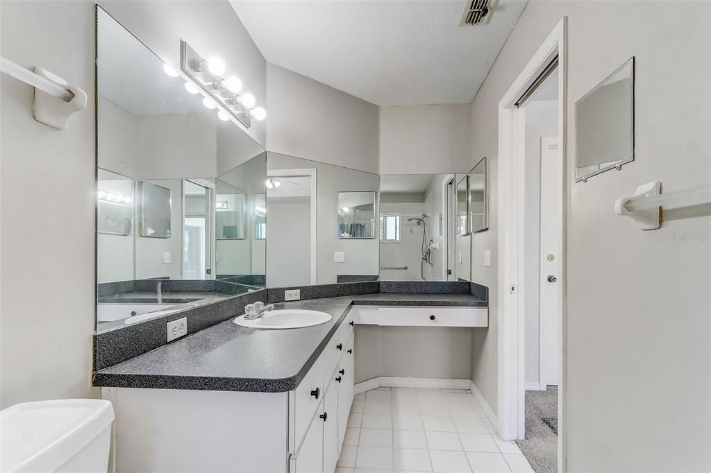 Active With Contract: $170,000 (3 beds, 2 baths, 1687 Square Feet)