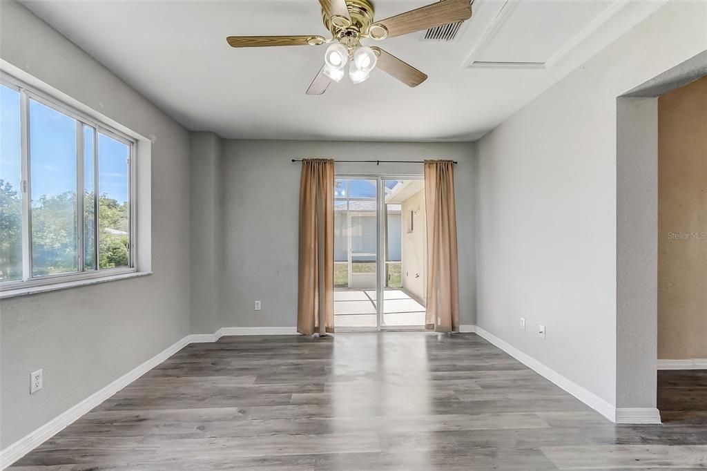 Active With Contract: $170,000 (3 beds, 2 baths, 1687 Square Feet)