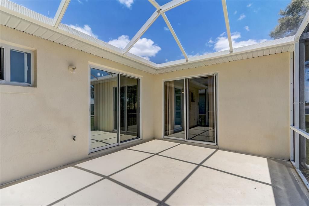 Active With Contract: $170,000 (3 beds, 2 baths, 1687 Square Feet)