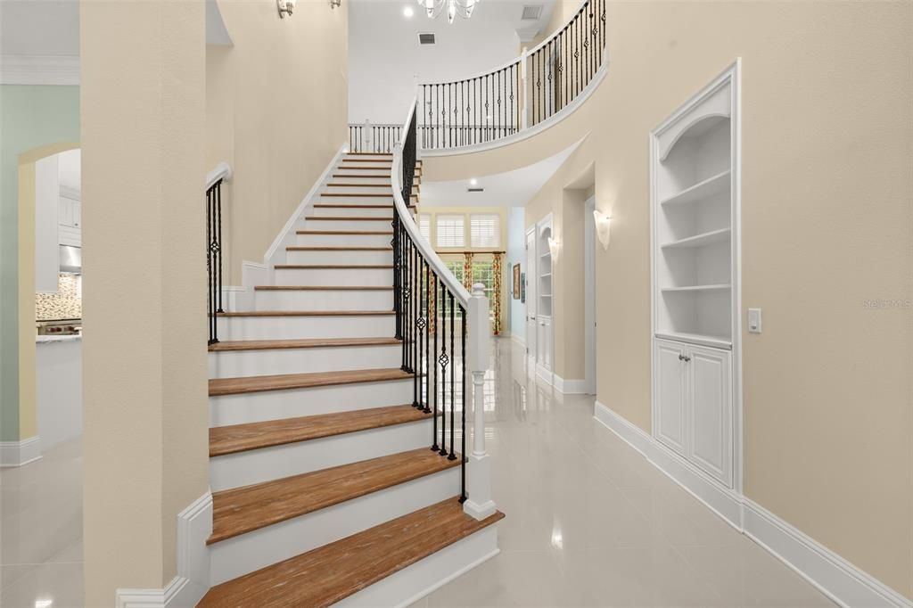 For Sale: $2,195,000 (5 beds, 4 baths, 4205 Square Feet)