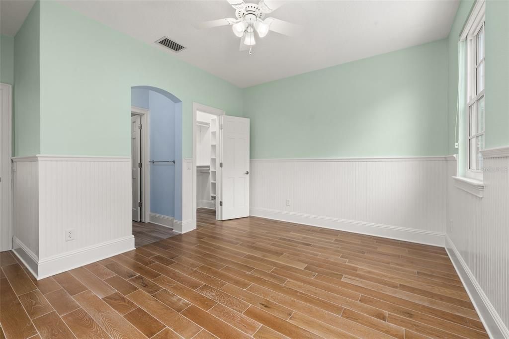 For Sale: $2,195,000 (5 beds, 4 baths, 4205 Square Feet)