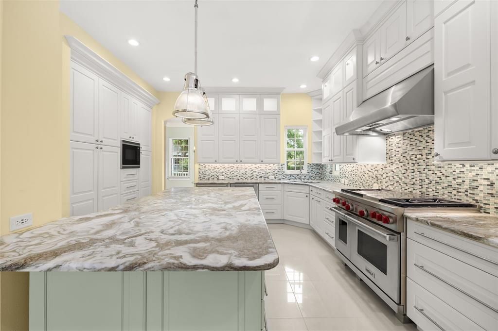 For Sale: $2,195,000 (5 beds, 4 baths, 4205 Square Feet)
