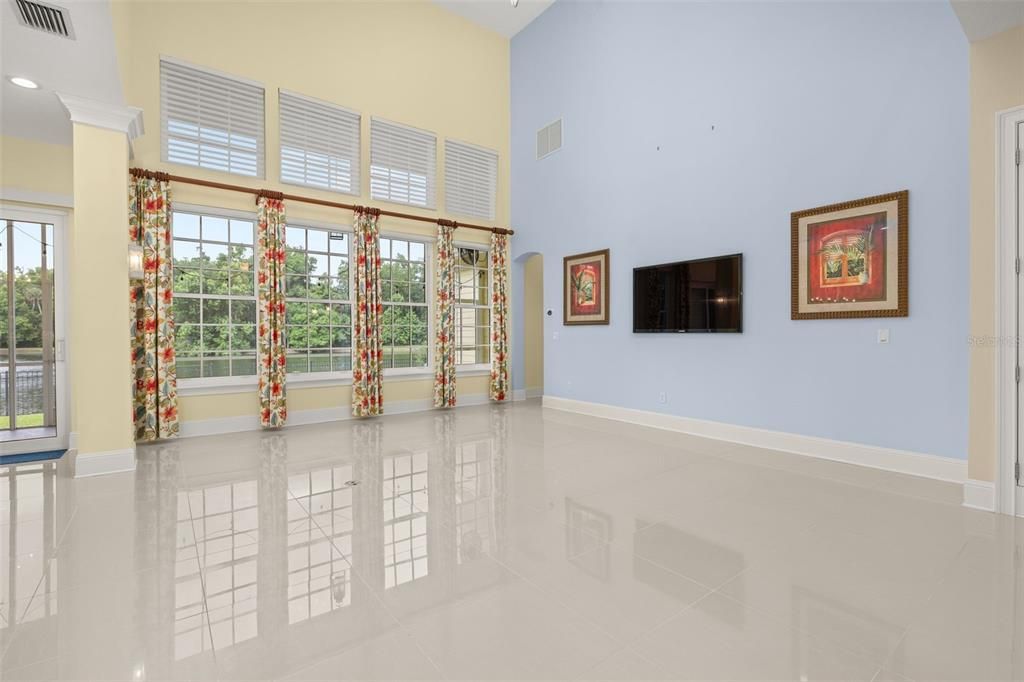 For Sale: $2,195,000 (5 beds, 4 baths, 4205 Square Feet)