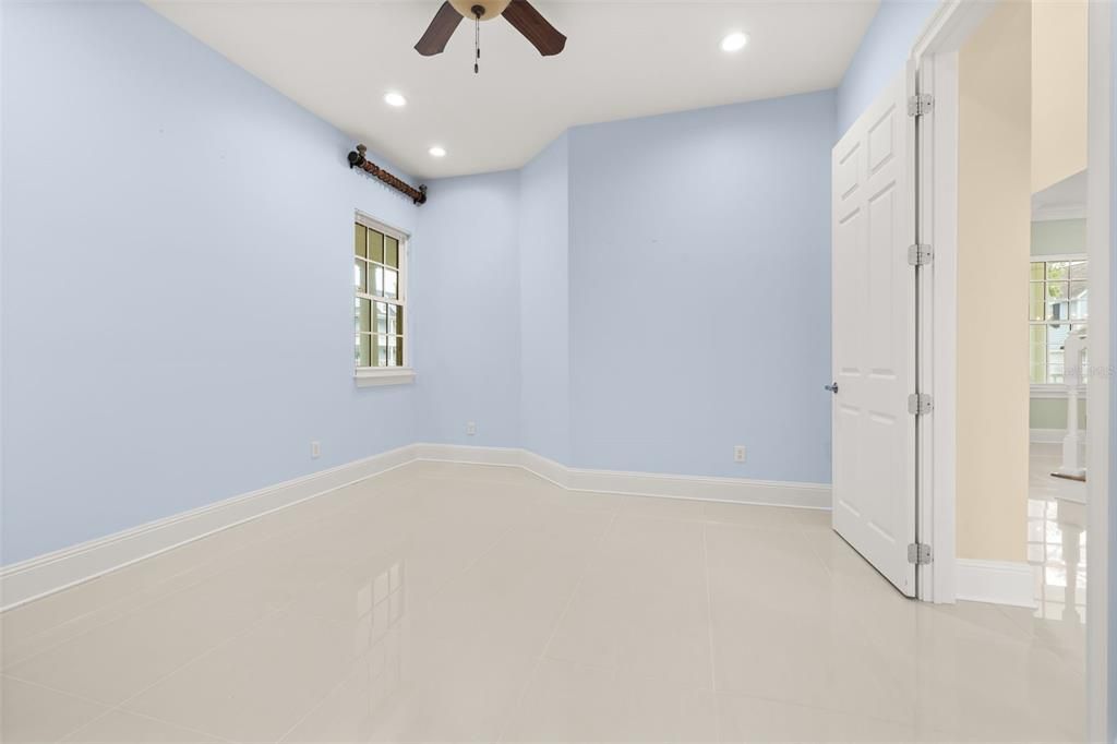 For Sale: $2,195,000 (5 beds, 4 baths, 4205 Square Feet)