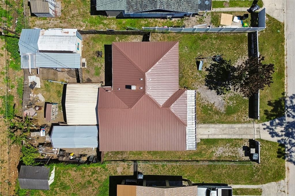 На продажу: $229,900 (3 спален, 1 ванн, 800 Квадратных фут)