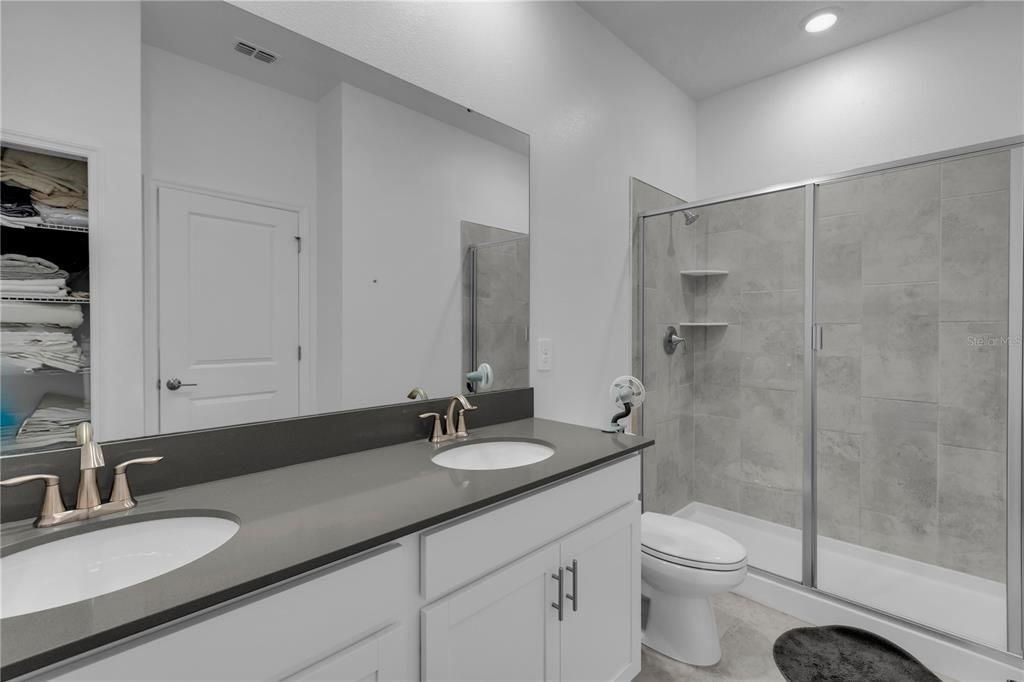 For Sale: $445,000 (4 beds, 3 baths, 2104 Square Feet)