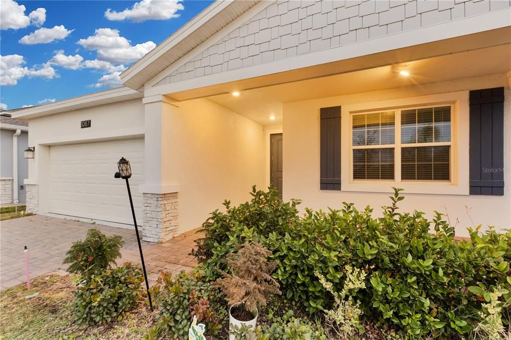 For Sale: $445,000 (4 beds, 3 baths, 2104 Square Feet)