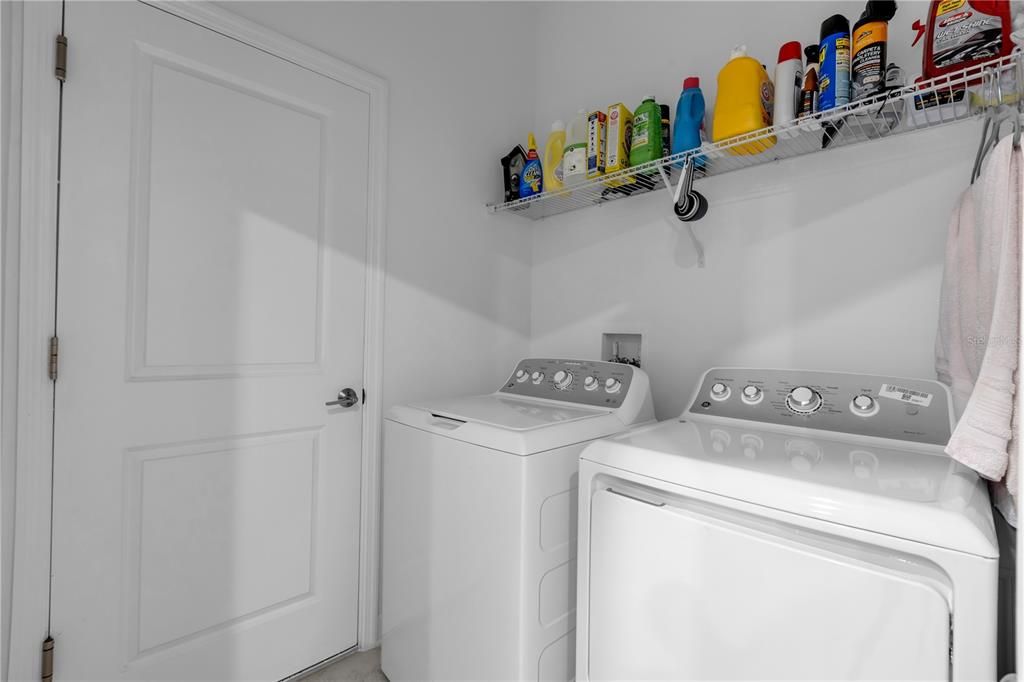 For Sale: $445,000 (4 beds, 3 baths, 2104 Square Feet)