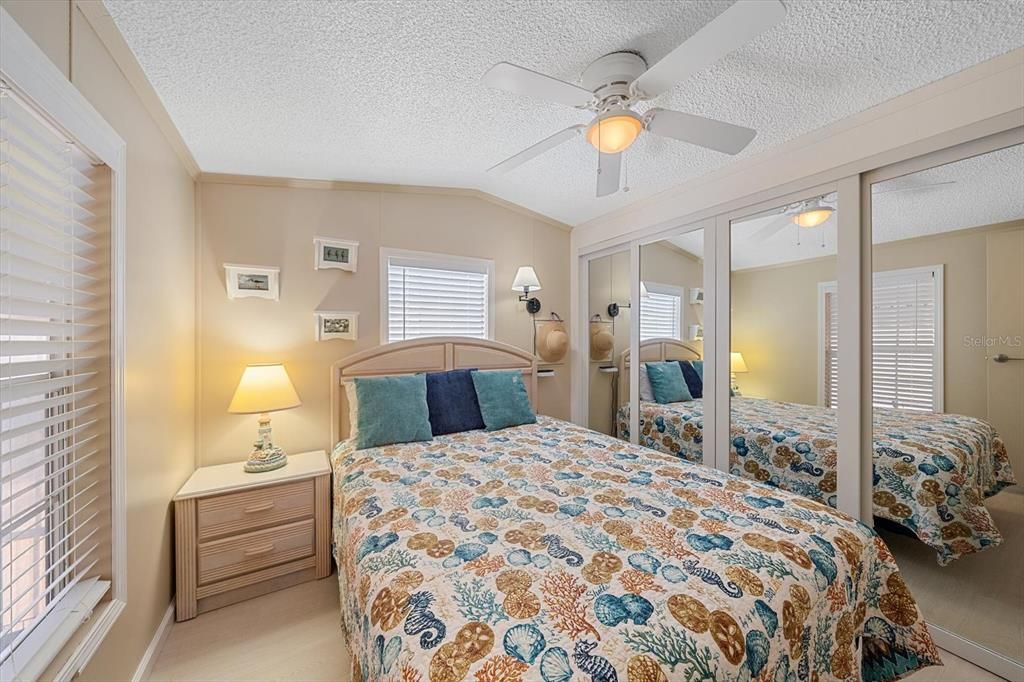 For Sale: $89,000 (1 beds, 1 baths, 408 Square Feet)