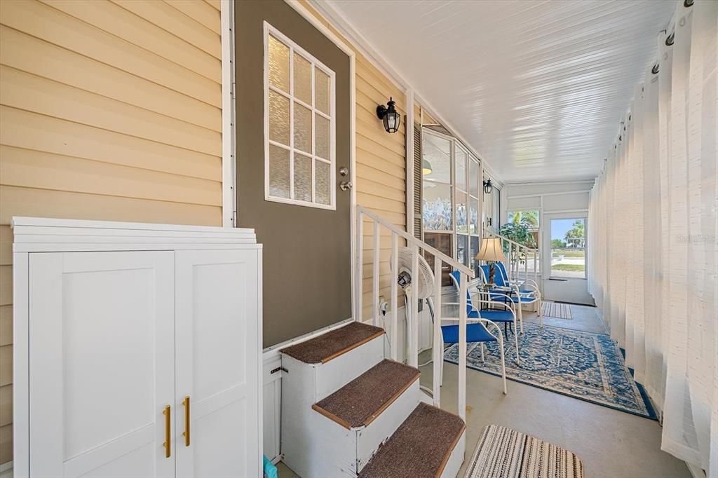For Sale: $89,000 (1 beds, 1 baths, 408 Square Feet)