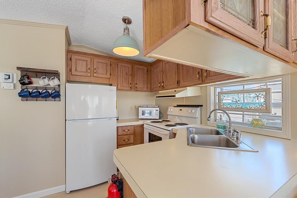 For Sale: $89,000 (1 beds, 1 baths, 408 Square Feet)