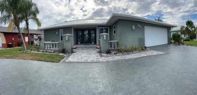 For Rent: $2,850 (3 beds, 2 baths, 1830 Square Feet)