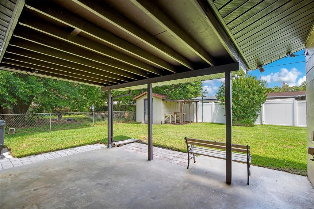 Activo con contrato: $325,000 (3 camas, 2 baños, 1290 Pies cuadrados)
