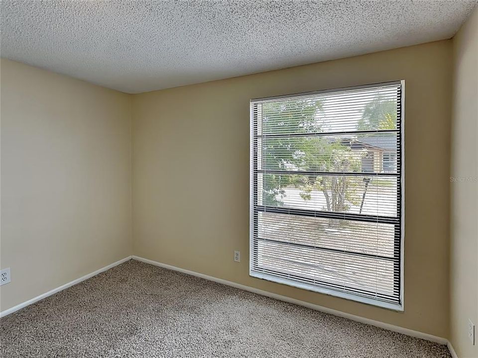 For Rent: $1,925 (3 beds, 2 baths, 1300 Square Feet)