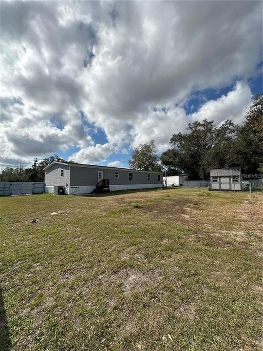 For Rent: $2,600 (5 beds, 3 baths, 2052 Square Feet)
