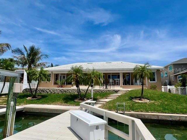 En Venta: $1,699,000 (3 camas, 3 baños, 2215 Pies cuadrados)