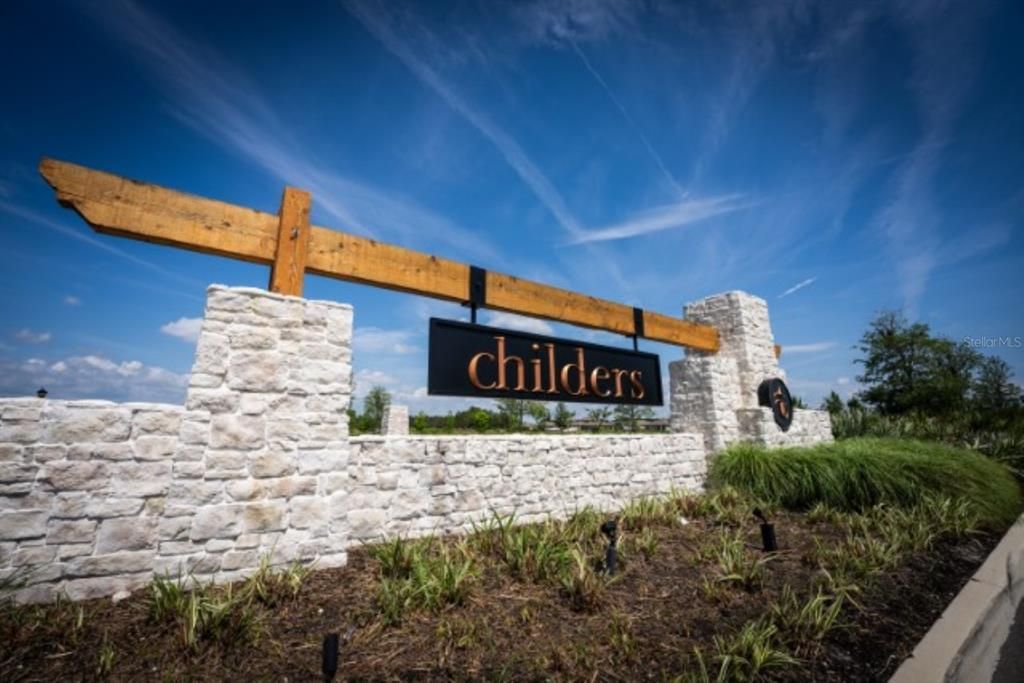 For Rent: $2,675 (5 beds, 2 baths, 2217 Square Feet)