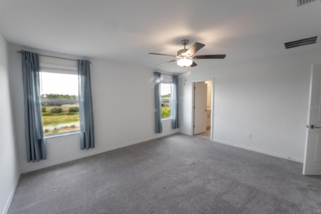 For Rent: $2,675 (5 beds, 2 baths, 2217 Square Feet)
