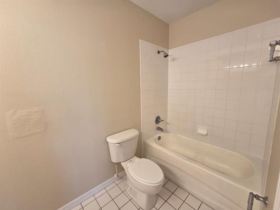 For Rent: $1,800 (3 beds, 2 baths, 1200 Square Feet)