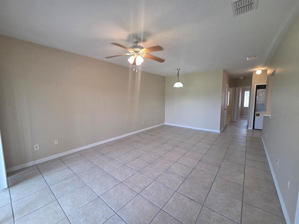 For Rent: $1,800 (3 beds, 2 baths, 1200 Square Feet)