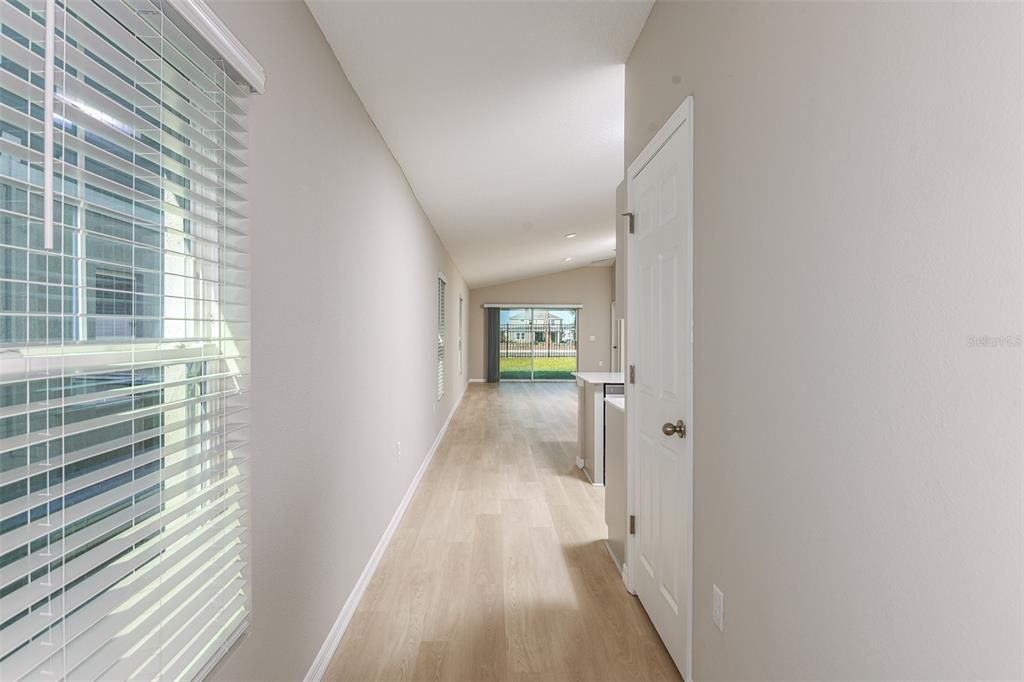 Active With Contract: $289,999 (3 beds, 2 baths, 1615 Square Feet)