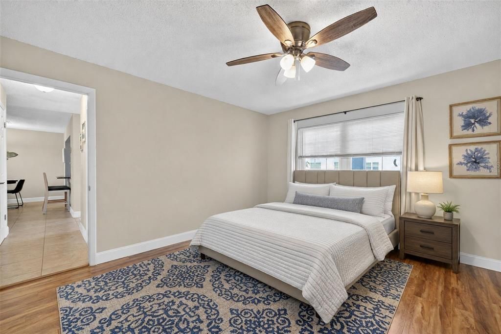 For Sale: $229,000 (2 beds, 2 baths, 1200 Square Feet)