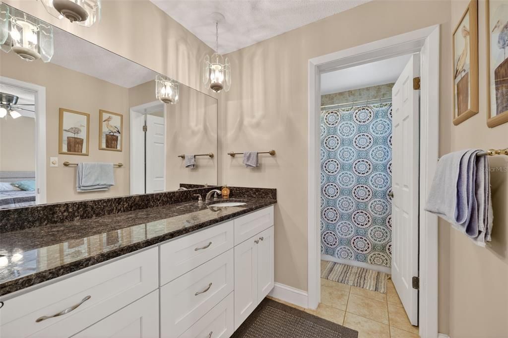 For Sale: $229,000 (2 beds, 2 baths, 1200 Square Feet)