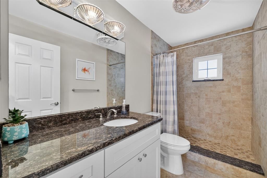 For Sale: $229,000 (2 beds, 2 baths, 1200 Square Feet)